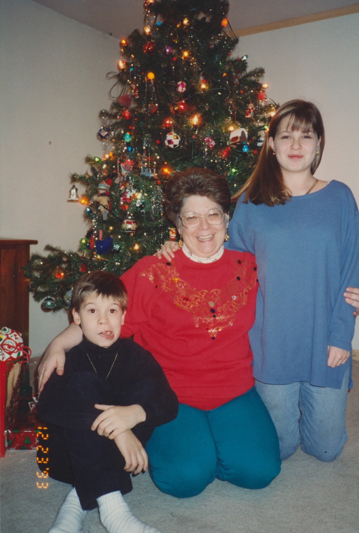 Jeanne With Kids 1994.jpg